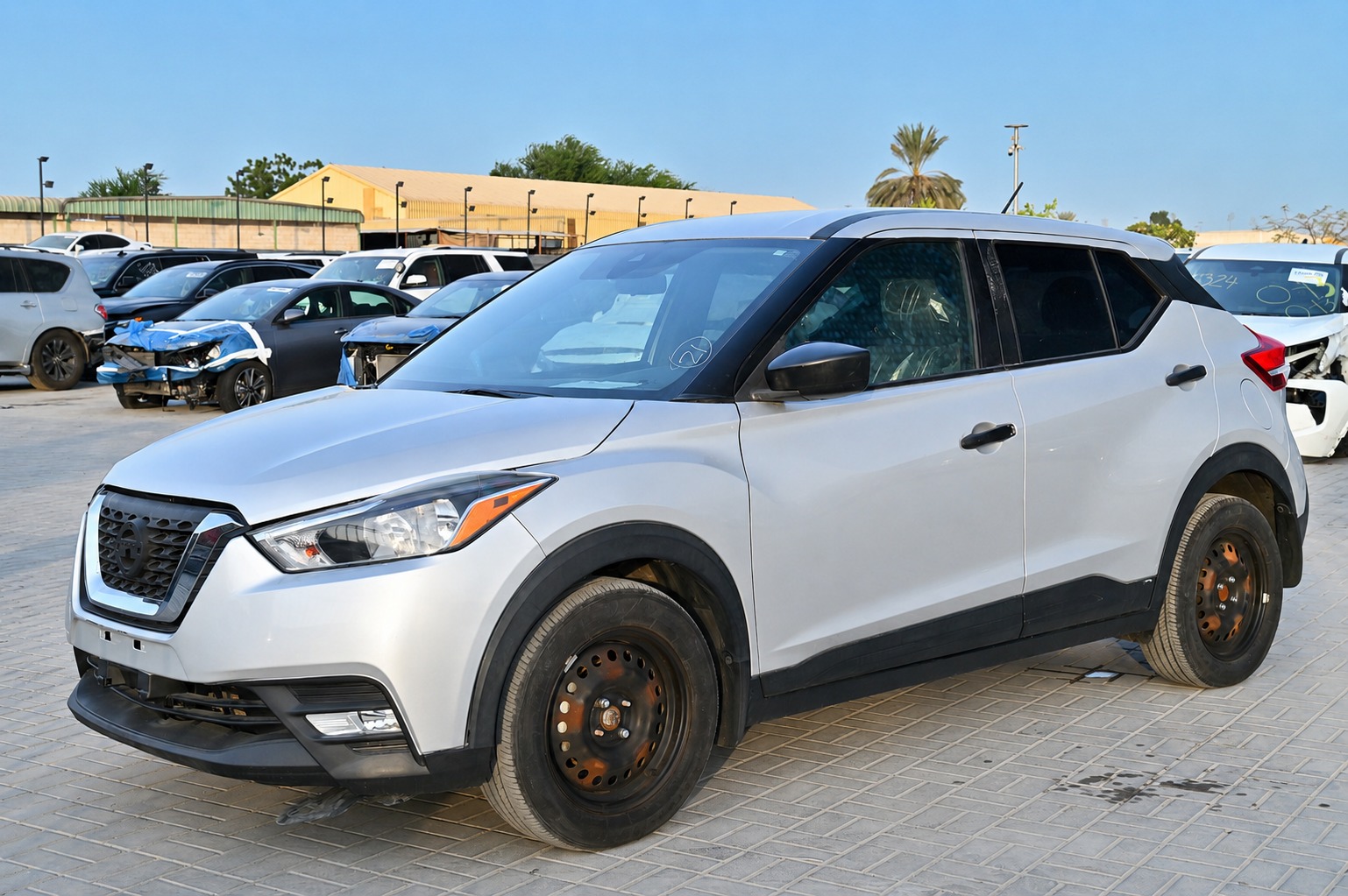2020 NISSAN KICKS S