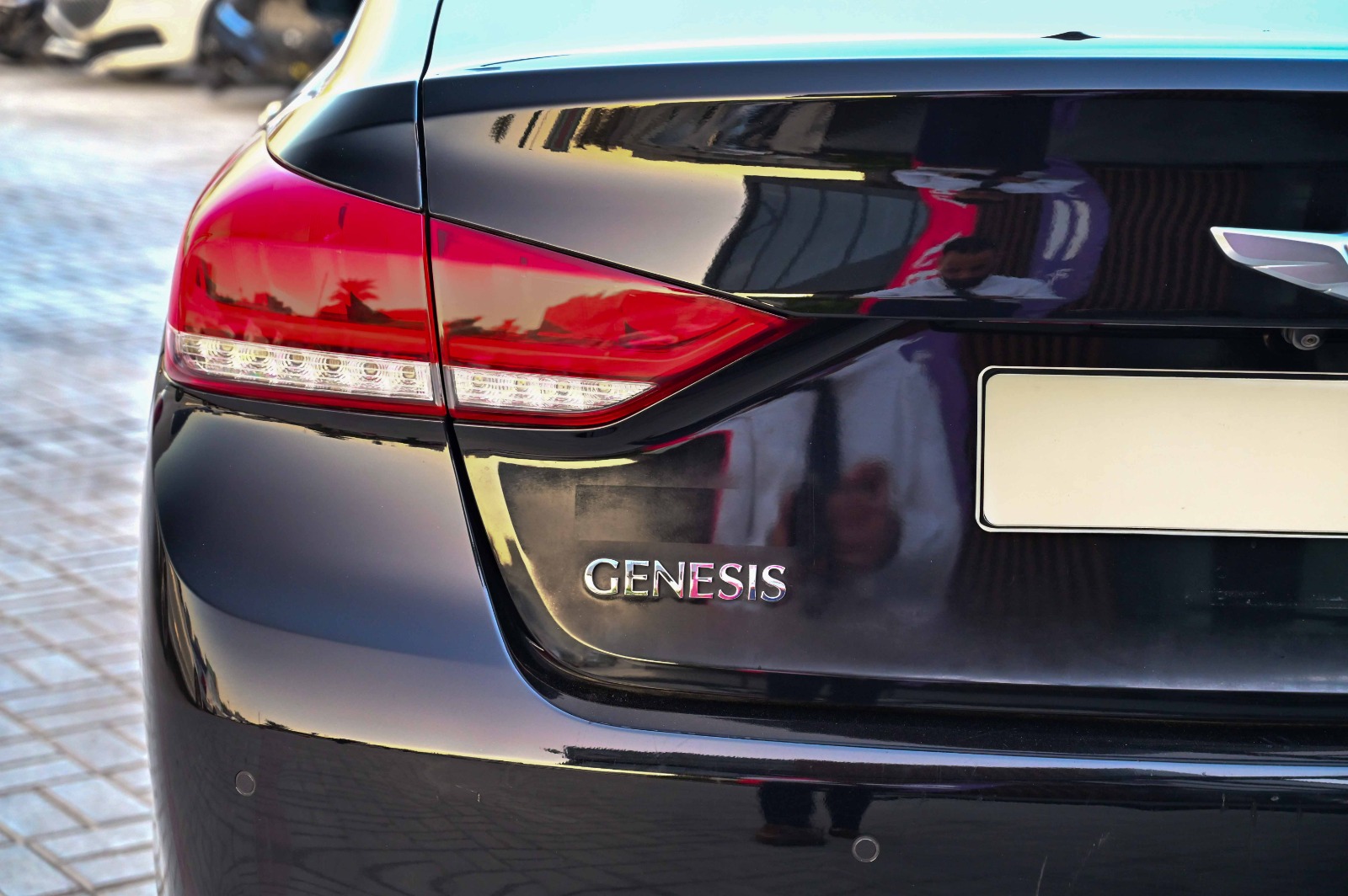 2016 HYUNDAI GENESIS 3.8