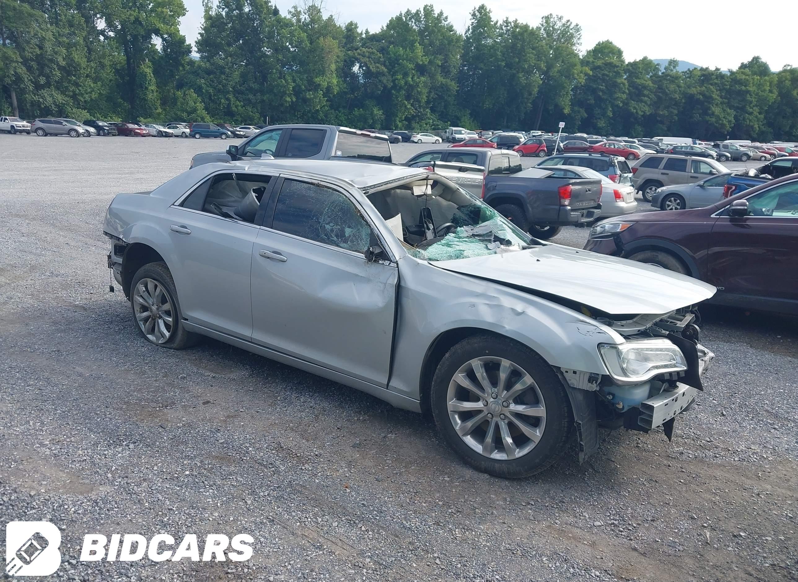 2019 CHRYSLER 300 TOURING AWD