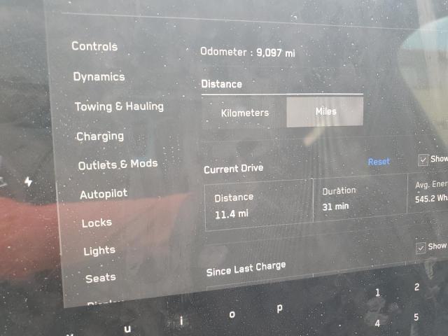 2025 TESLA CYBERTRUCK (EV)