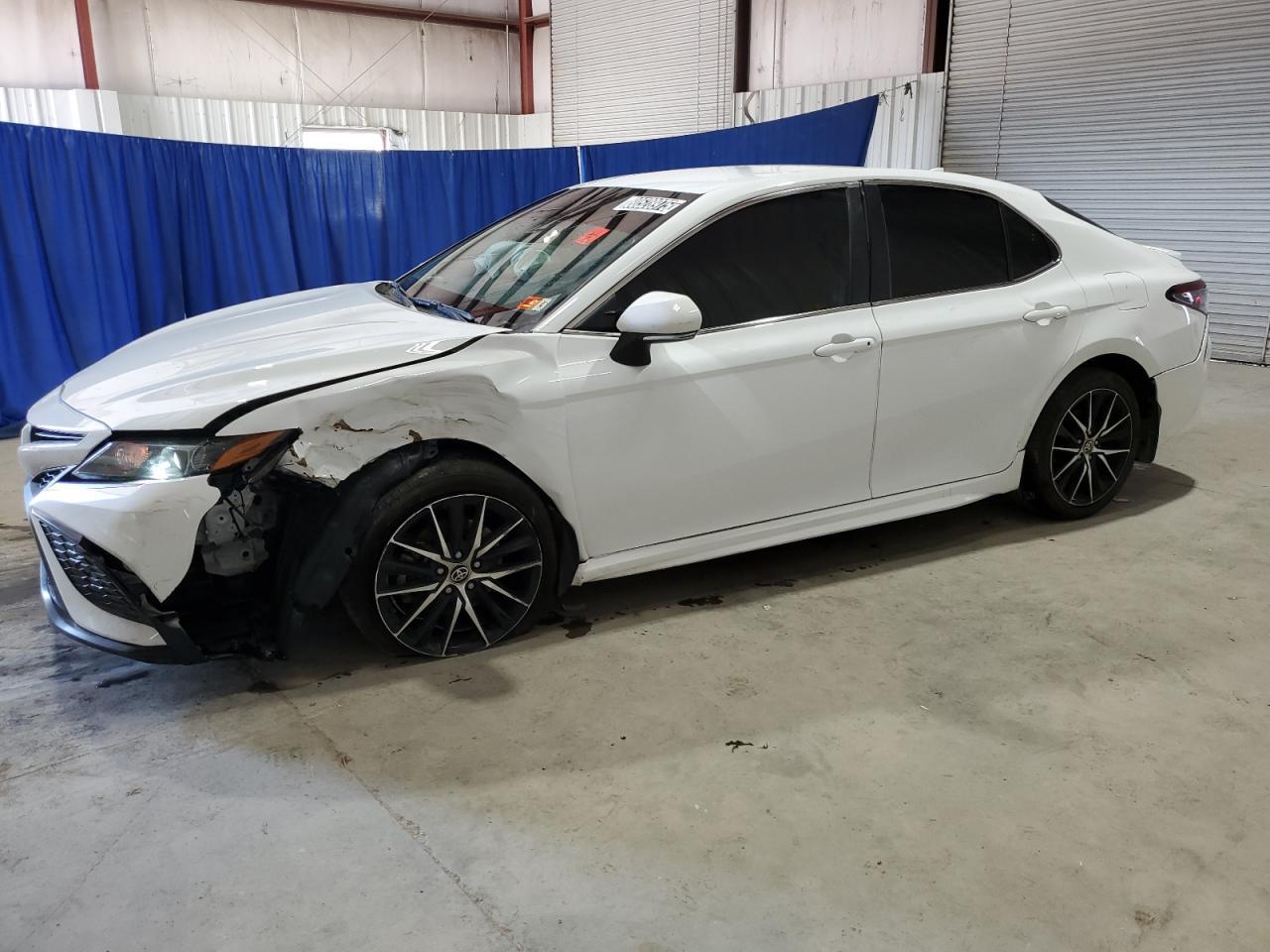 2024 TOYOTA CAMRY SE NIGHT SHADE