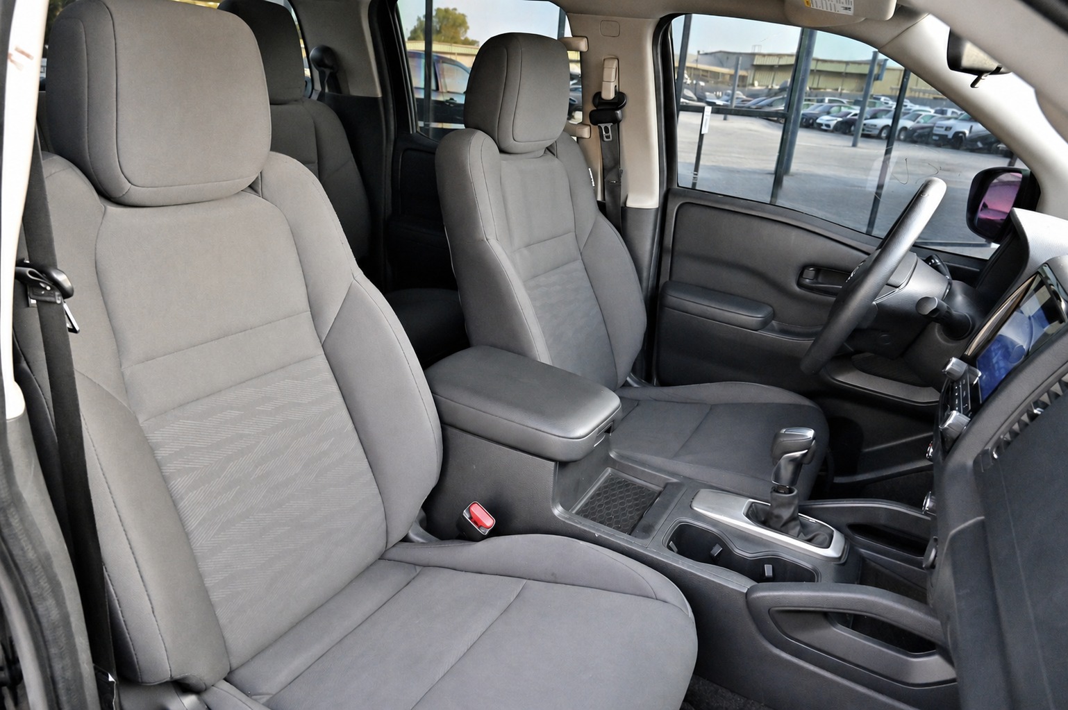 2022 NISSAN FRONTIER S