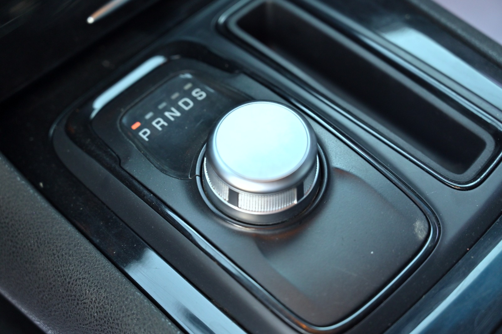 2019 CHRYSLER 300 S