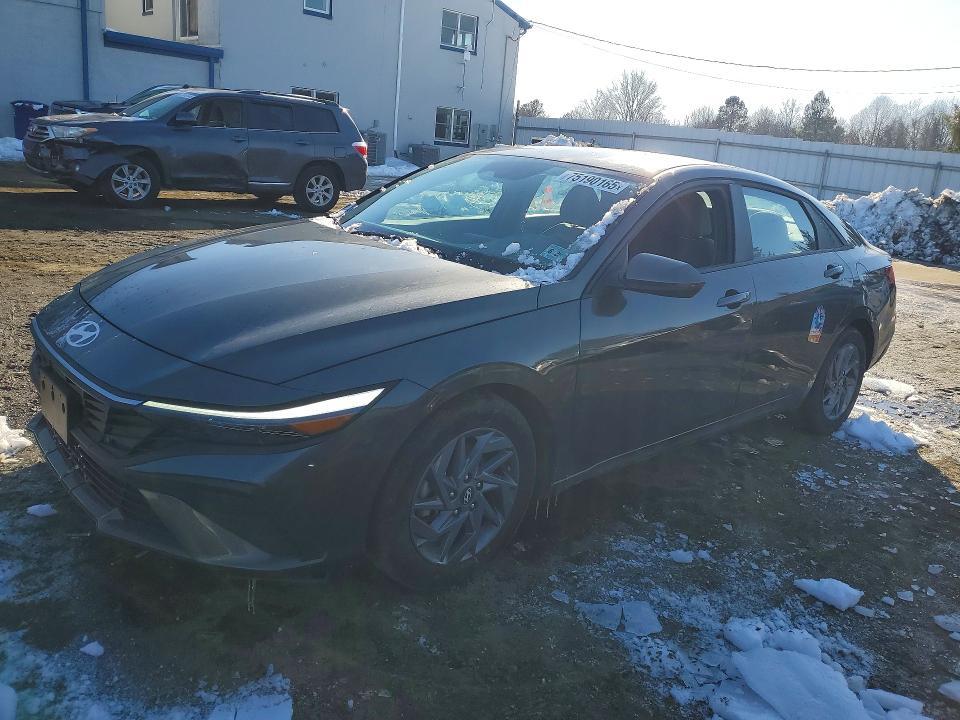 2024 HYUNDAI ELANTRA SEL