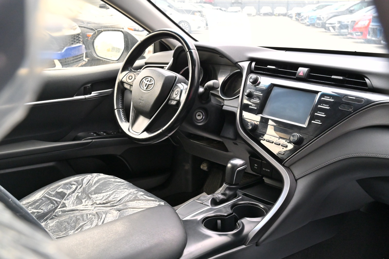 2019 TOYOTA CAMRY SE