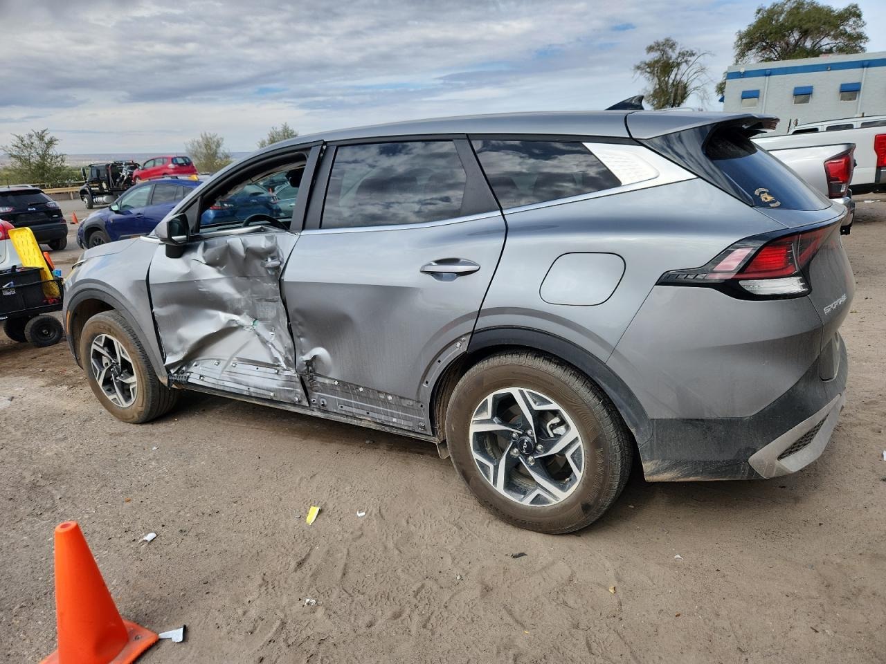 2024 KIA SPORTAGE LX