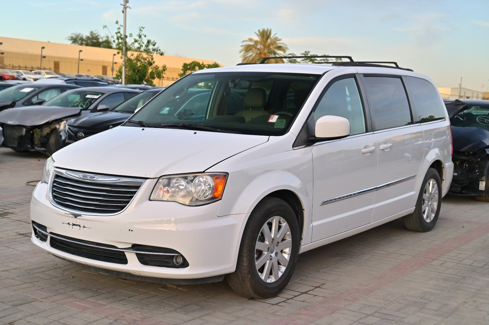 2016 CHRYSLER TOWN & COUNTRY TOURING